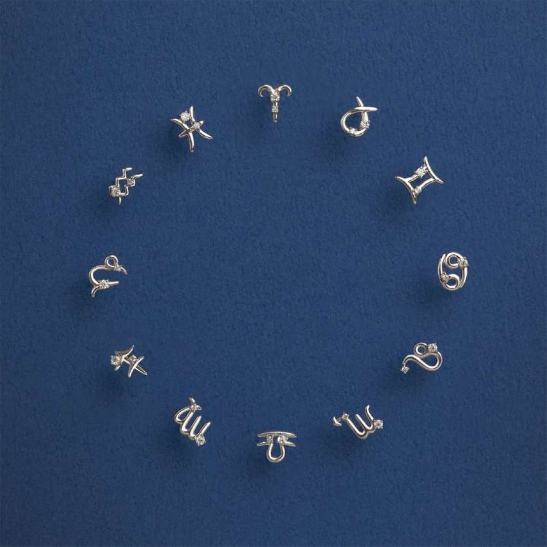 星座片耳ピアス🌌