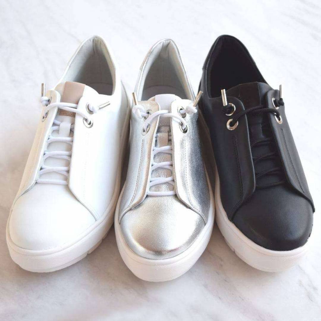 “履き心地の良さ”と“きれい見え”を叶える✨大人のためのレザースニーカー