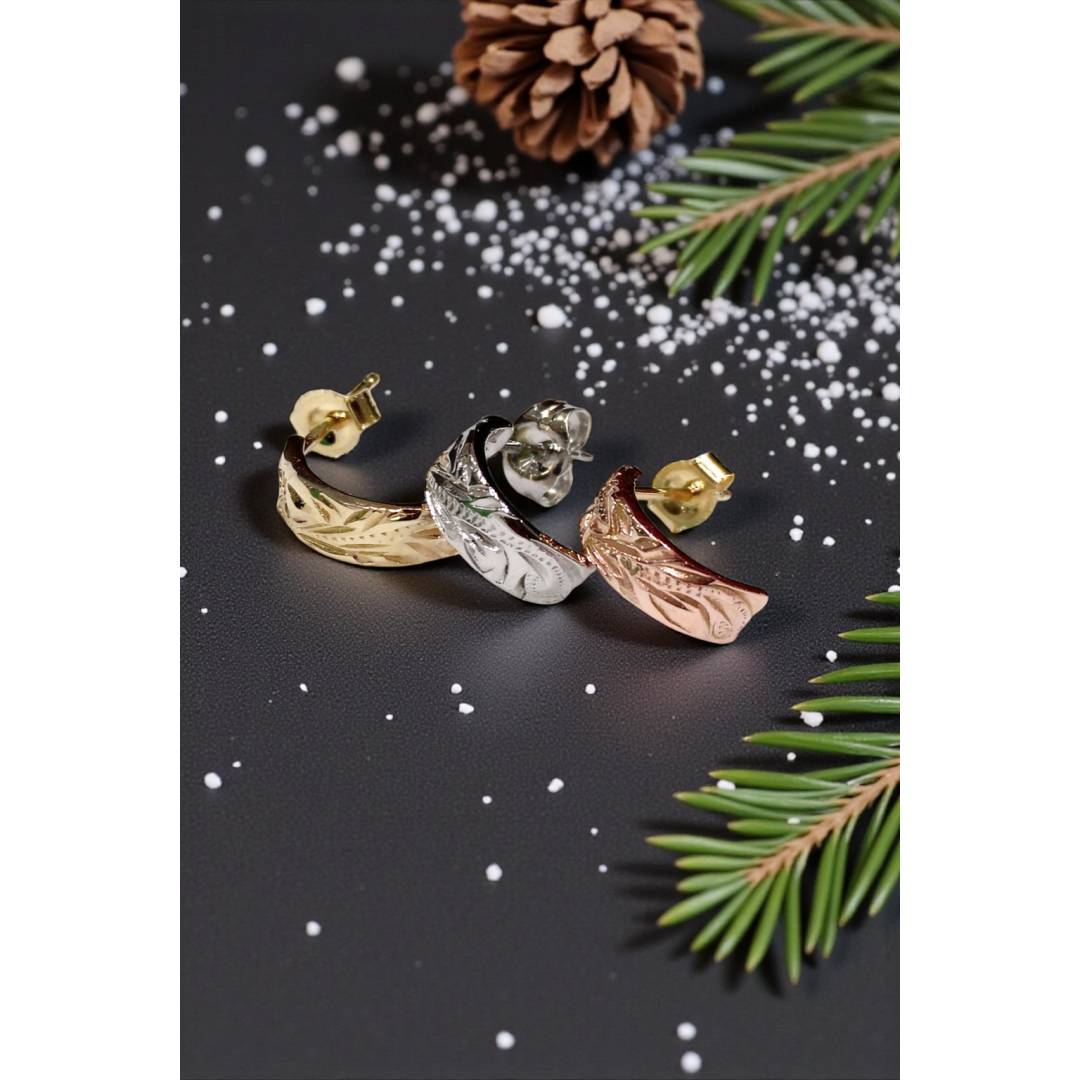 大人の気品 ハーフフープピアス