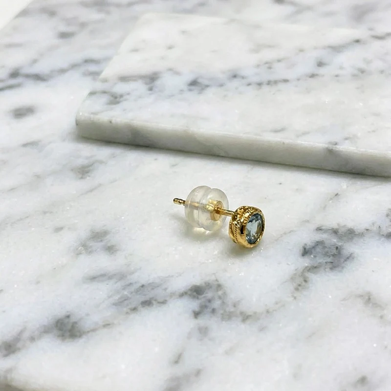 私だけの輝き – 片耳アクアマリンピアス