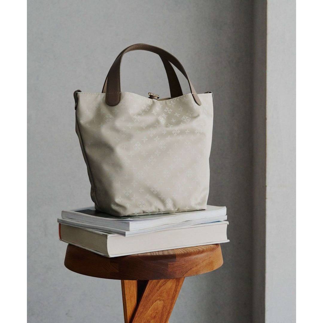 【russet】人気のバケツトートに新色登場!