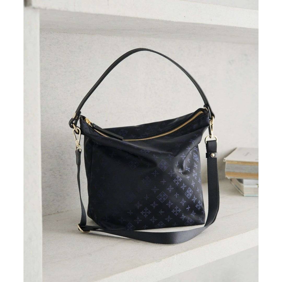 【russet】名品・シンプルショルダー春の新色