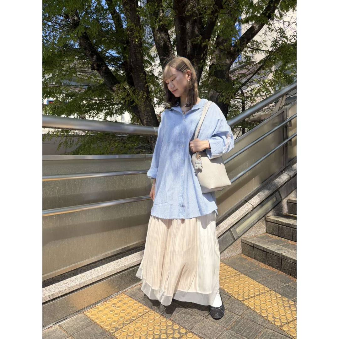 レース×ブラウス