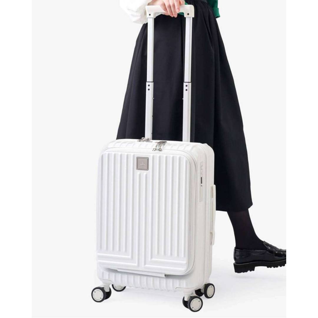 旅行におすすめ、ランバンオンブルーのスーツケース