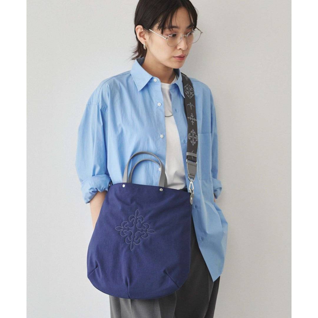 【russet】人気のスリムトートに新色が登場致します。