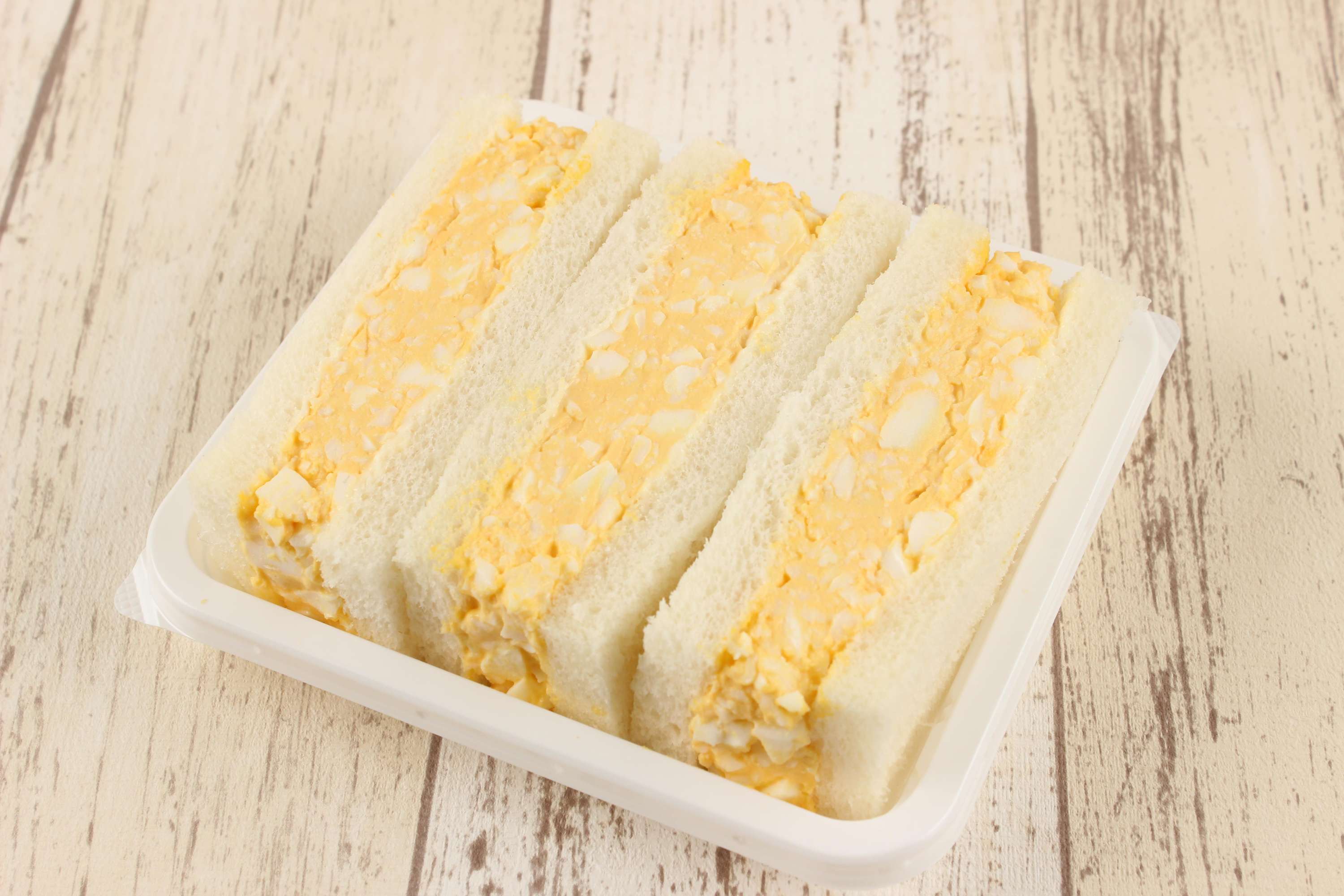 特製たっぷり玉子サンド