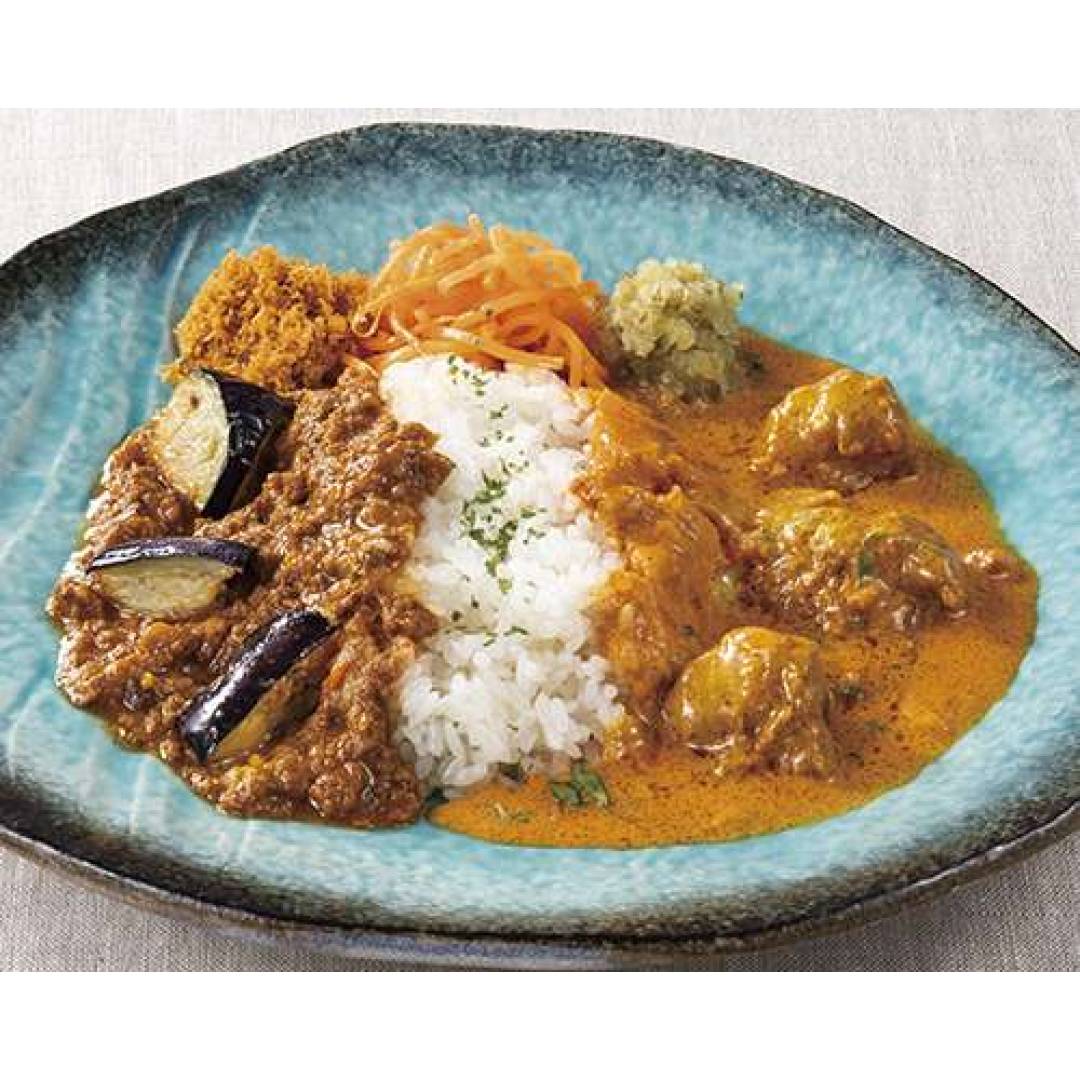 一皿で２種類のカリーが楽しめるハーフ＆ハーフ♪（チキンティッカ＆キーマ）