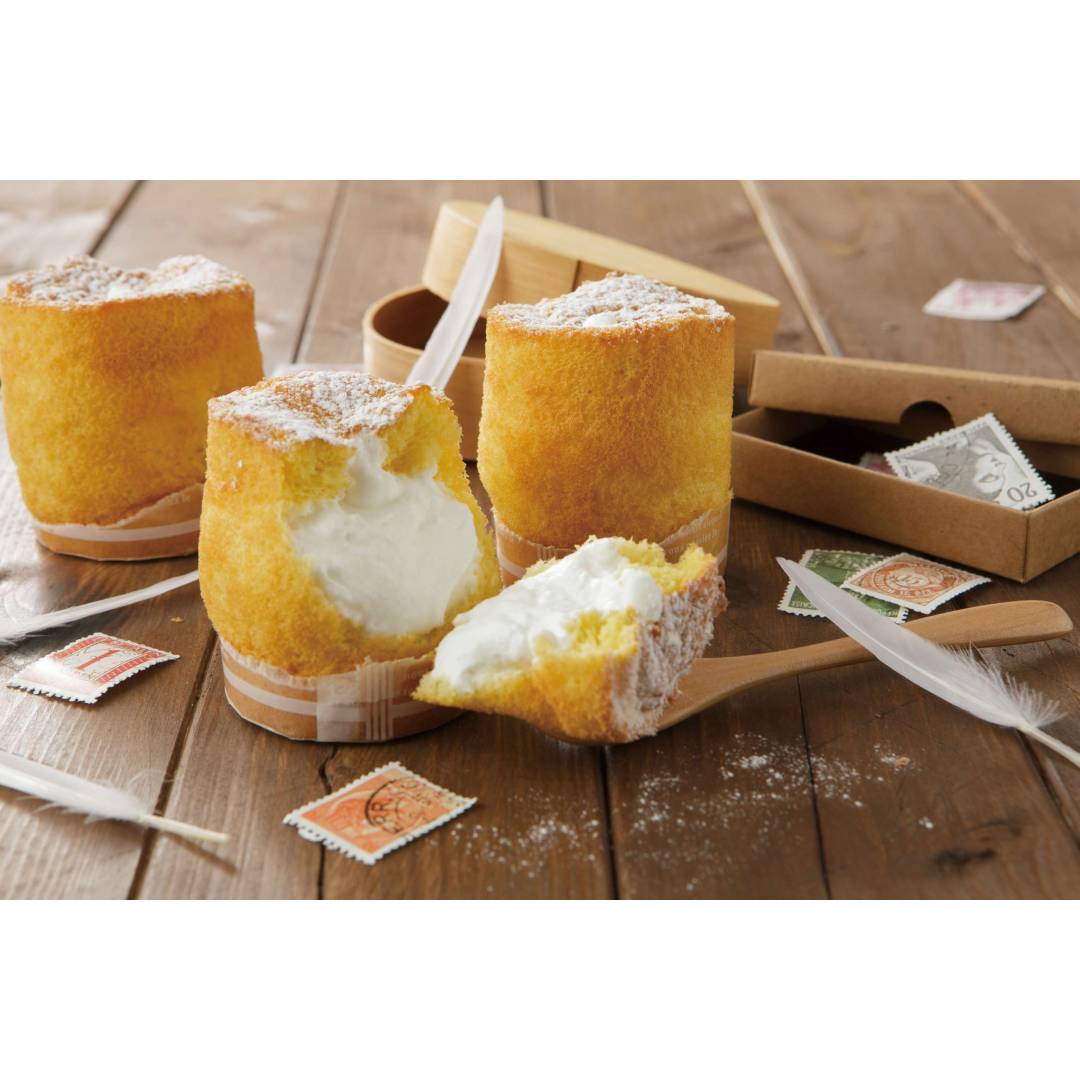 西館2Fインフォメーション横「ミヤコケーキ」