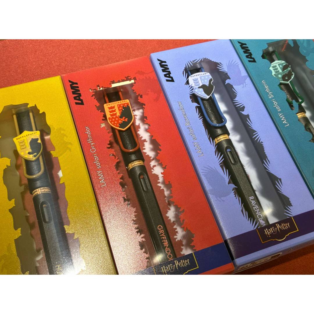 「ハリー・ポッター」コラボアイテム入荷してます!