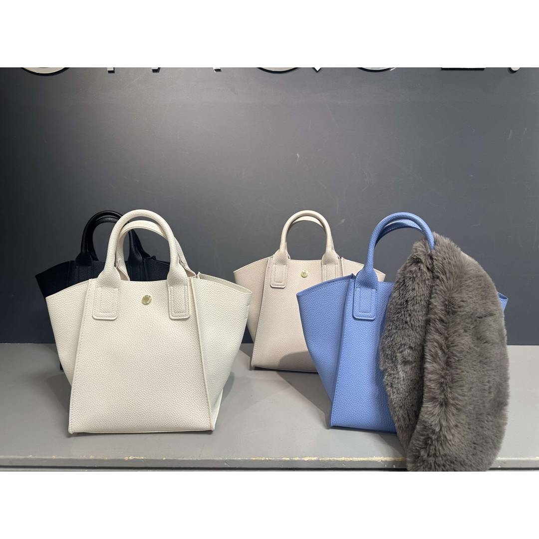 春カラー✨新作bag入荷しました🌷