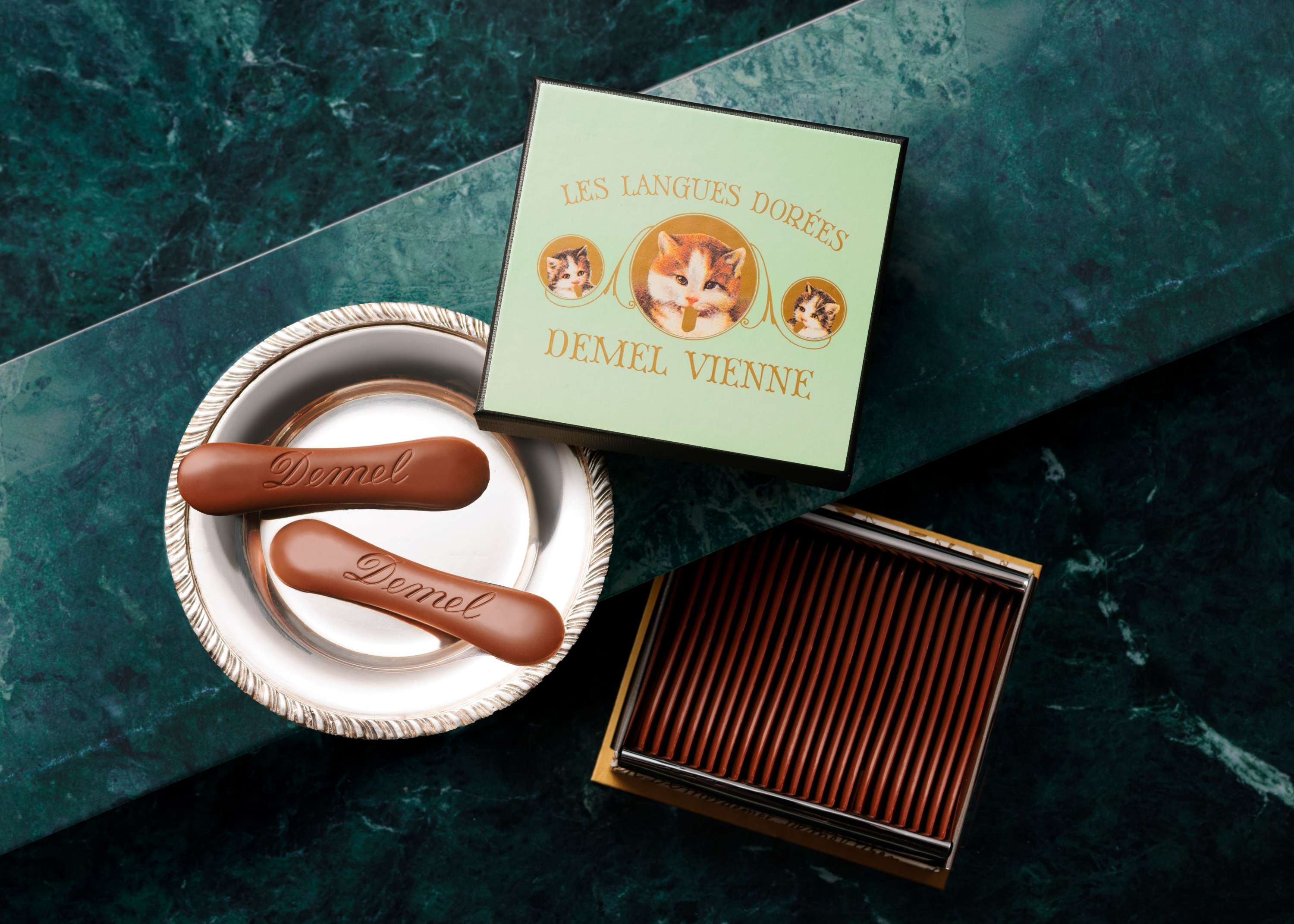 ソリッドチョコ猫ラベル　ミルク