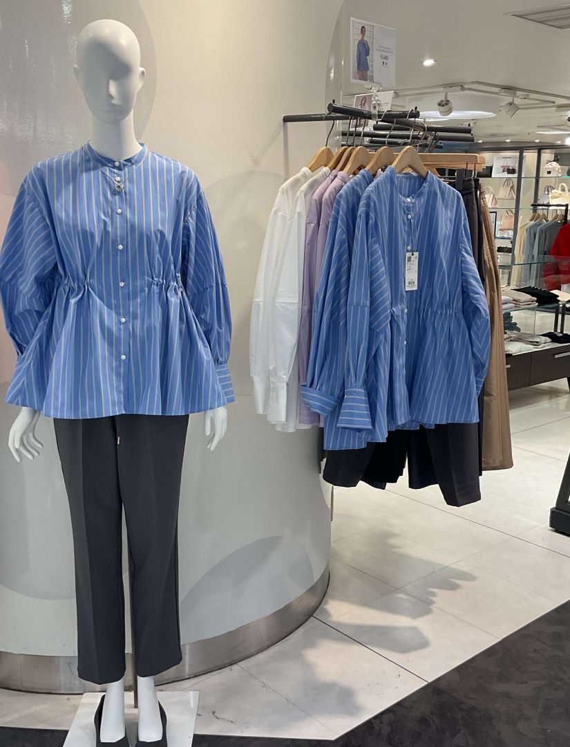 新作✨ペプラムブラウス入荷しました✨