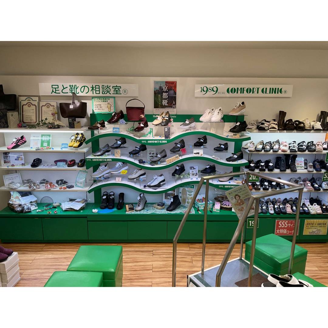新作新色スニーカー&ウォーキングシューズ入荷中です👟