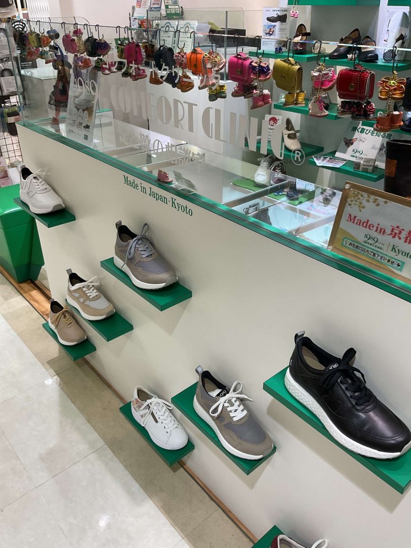 新作スニーカー他、続々入荷中です❗️